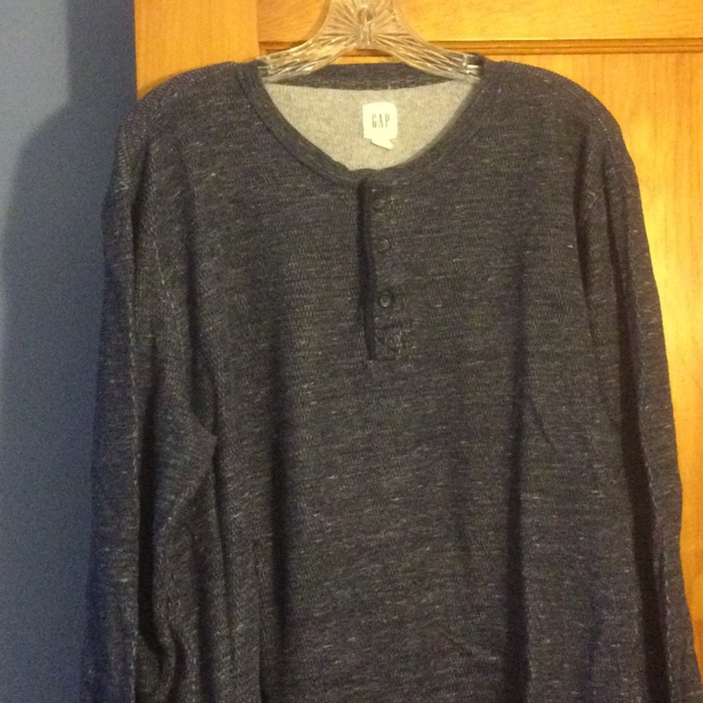 Gap long sleeve Henley waffle shirt